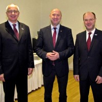 Dr. Waldi, Rainer Thiel MdL und Dr. Hilken (v.l.n.r.)